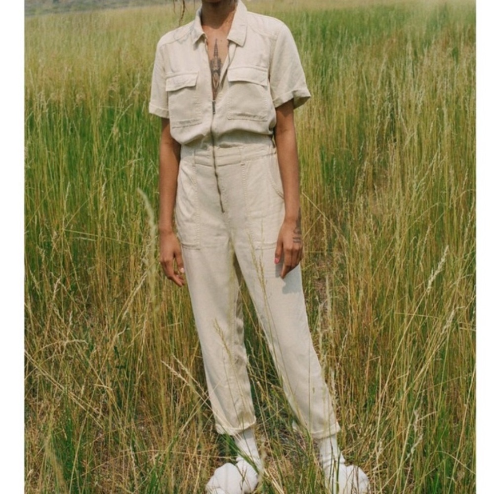 UO Urban Outfitters Victory Cream Zip Front Coveralls Jumpsuit XS